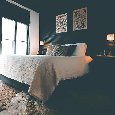 Nocturne Homestay